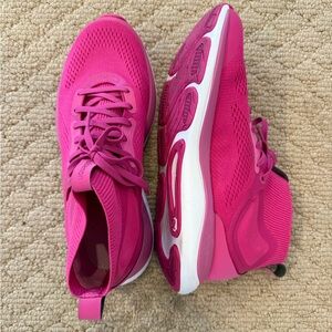 bright pink lululemon sneakers size 9